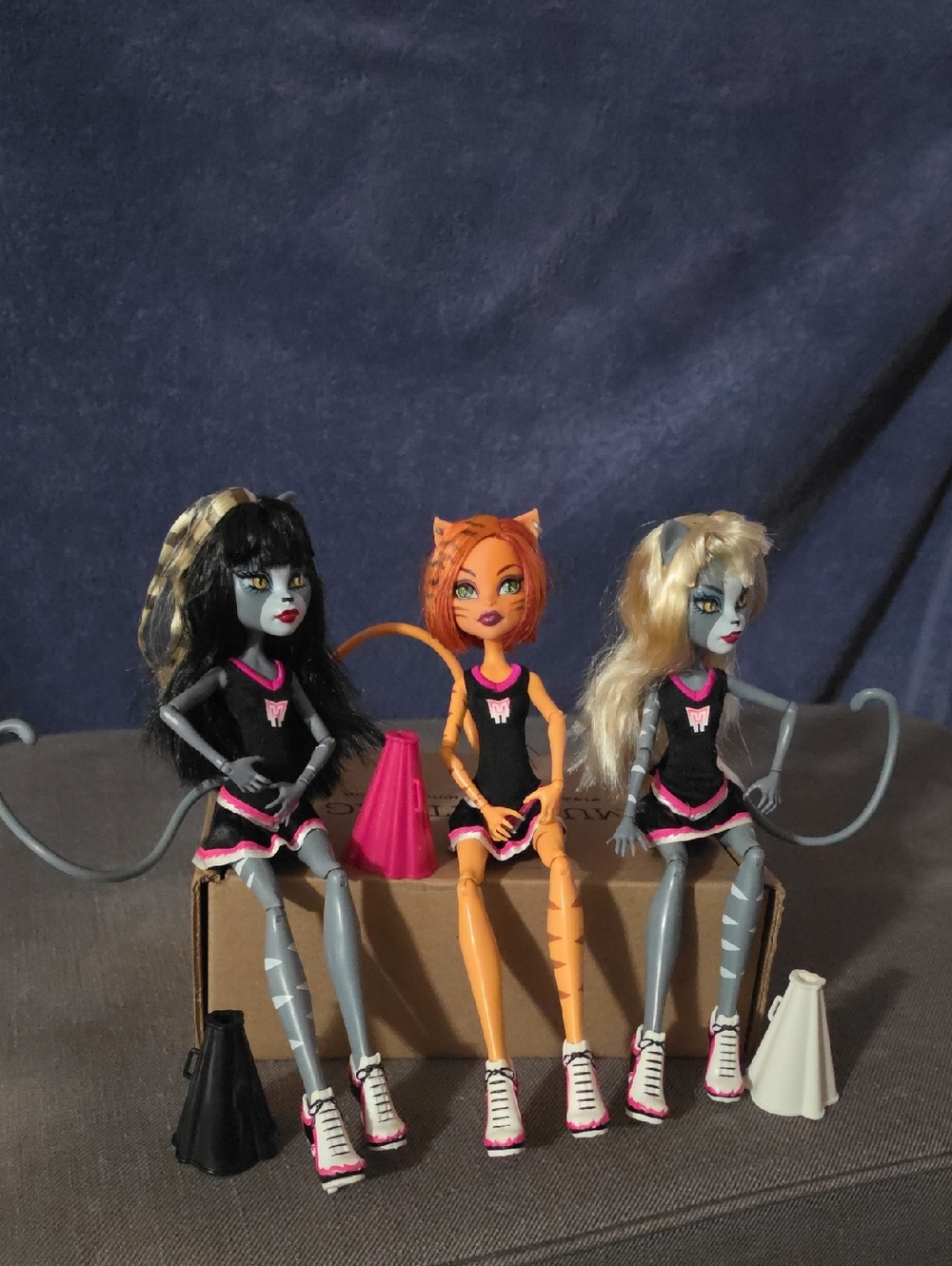 Monster High- Fearleading 2013 Toys R Us Exclusive Meowlody, Toralei,Purrsphone
